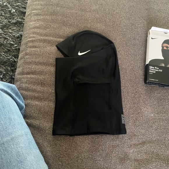 Black Nike Ski - Picture 2 of 5